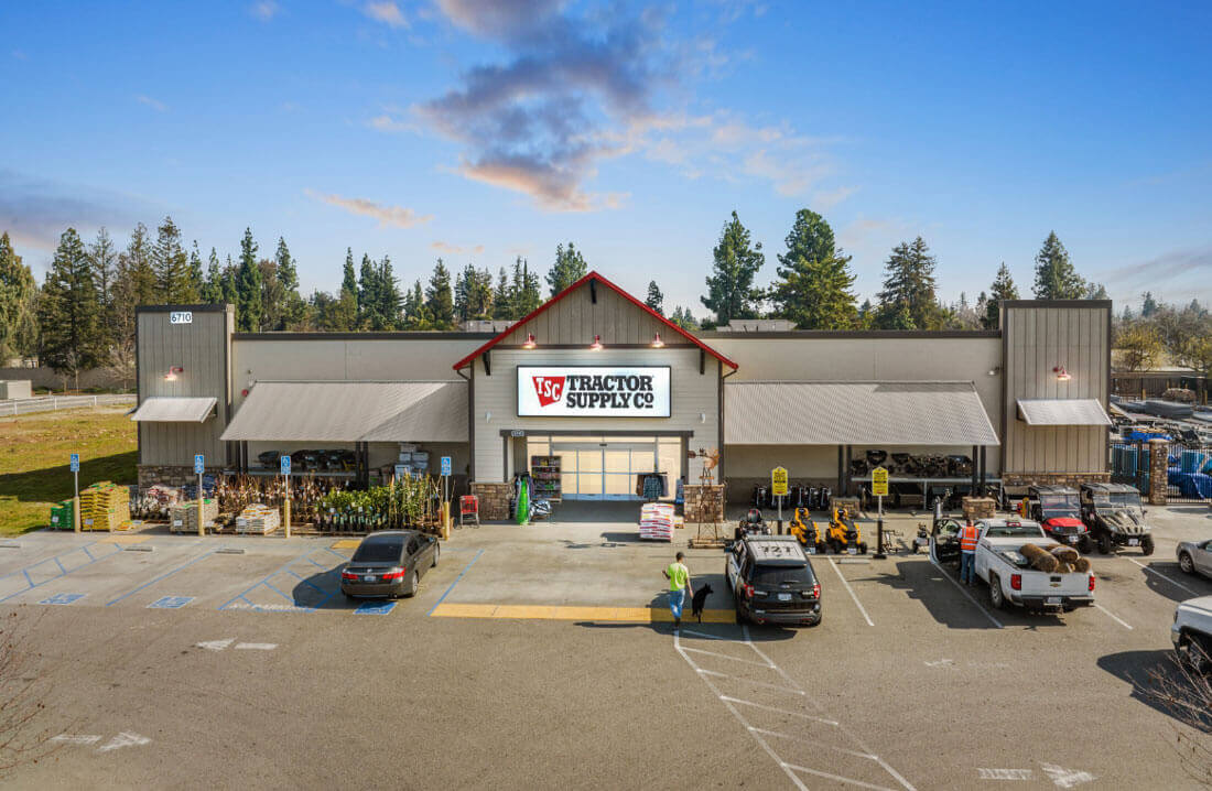 https://calgolddevelopment.com/wp-content/uploads/2023/08/tractor-supply-calfornia-gold-boise-property-2.jpg